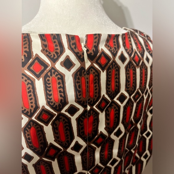 Talbot’s Woman’s Colorful, Lined Sleeveless Geometrical Patrerned Dress! - Picture 6 of 9